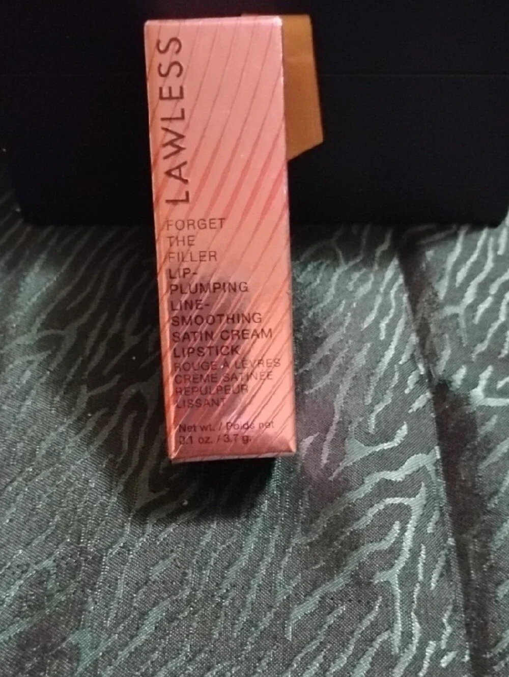 Lawless Forget The Filler Lip Pluimping Shade Annie